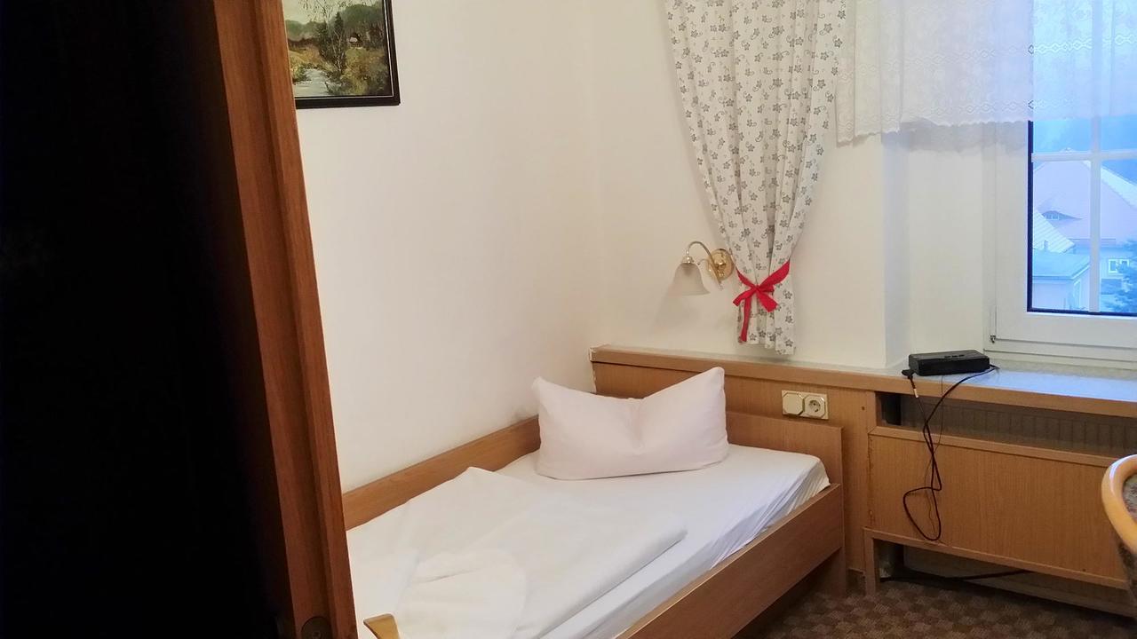 Kurhaus Jonsdorf Ξενοδοχείο Εξωτερικό φωτογραφία